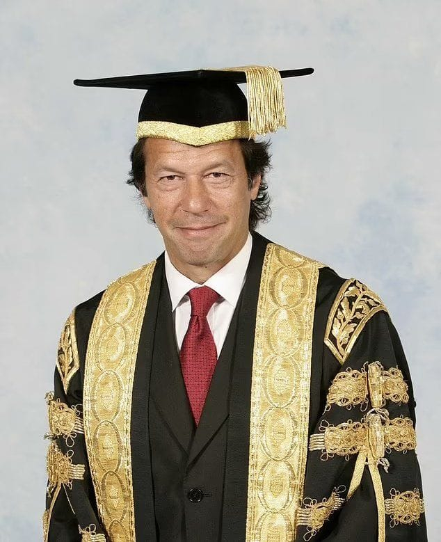 Reading Khan Aur Khawab